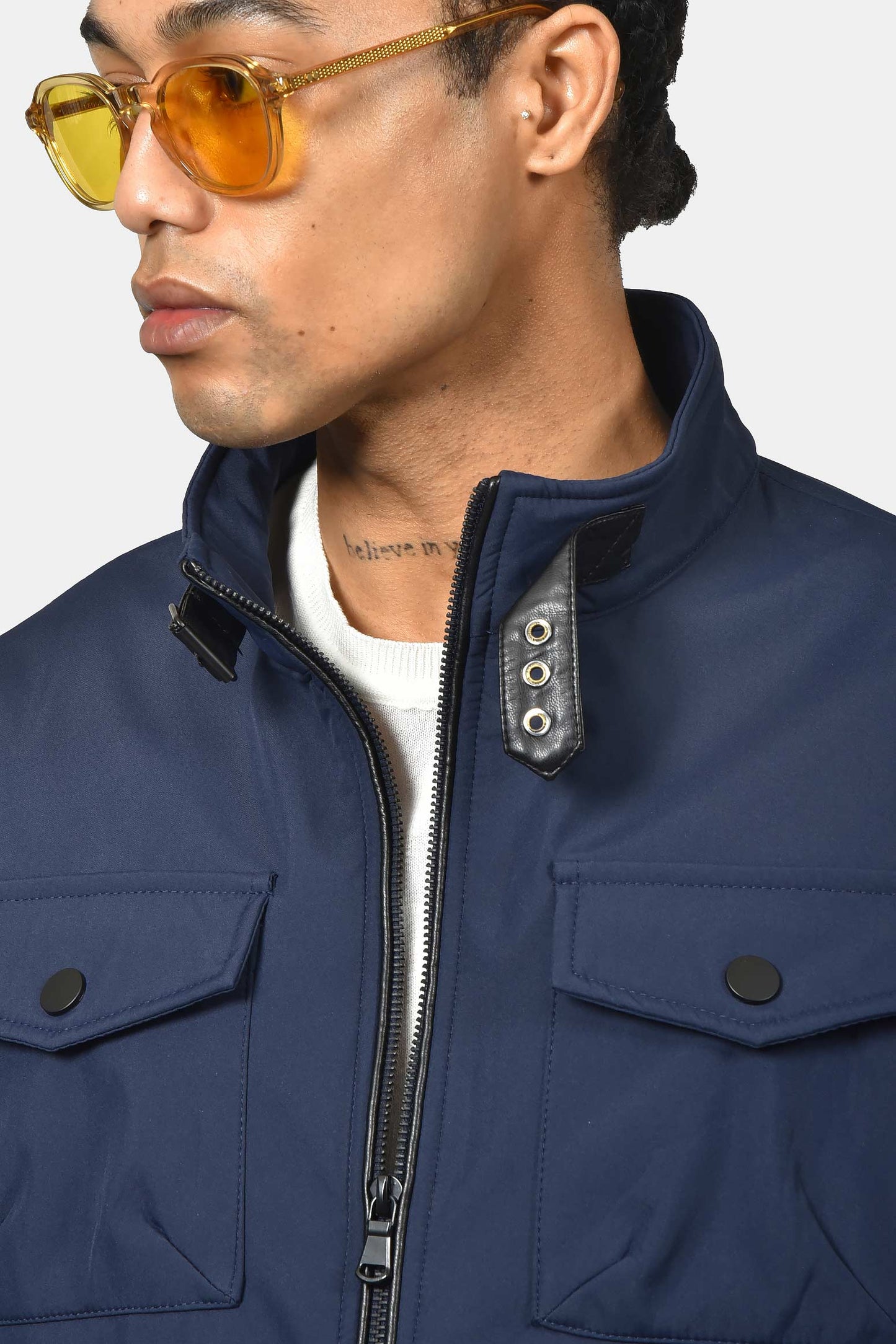 ανδρικό-ανοιξιάτικο-μπουφάν-normal-fit-με-τσέπες-&-φερμουάρ-ελαφρύ-&-ανθεκτικό