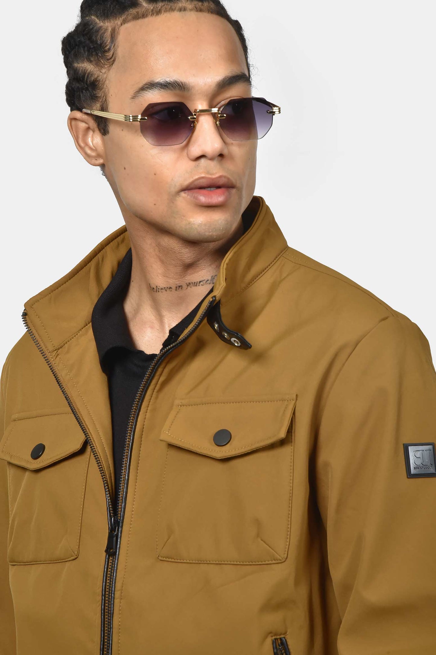 ανδρικό-ανοιξιάτικο-μπουφάν-normal-fit-με-τσέπες-&-φερμουάρ-ελαφρύ-&-ανθεκτικό