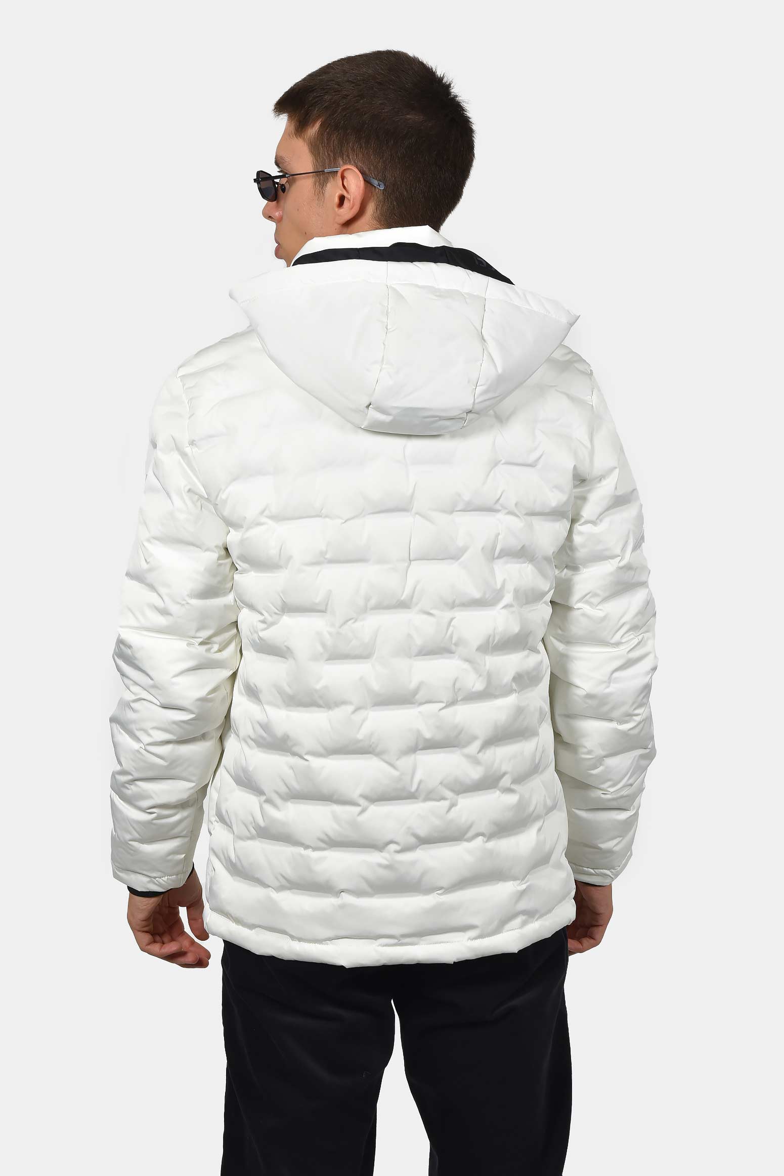 ανδρικό-καπιτονέ-μπουφάν-με-αποσπώμενη-κουκούλα