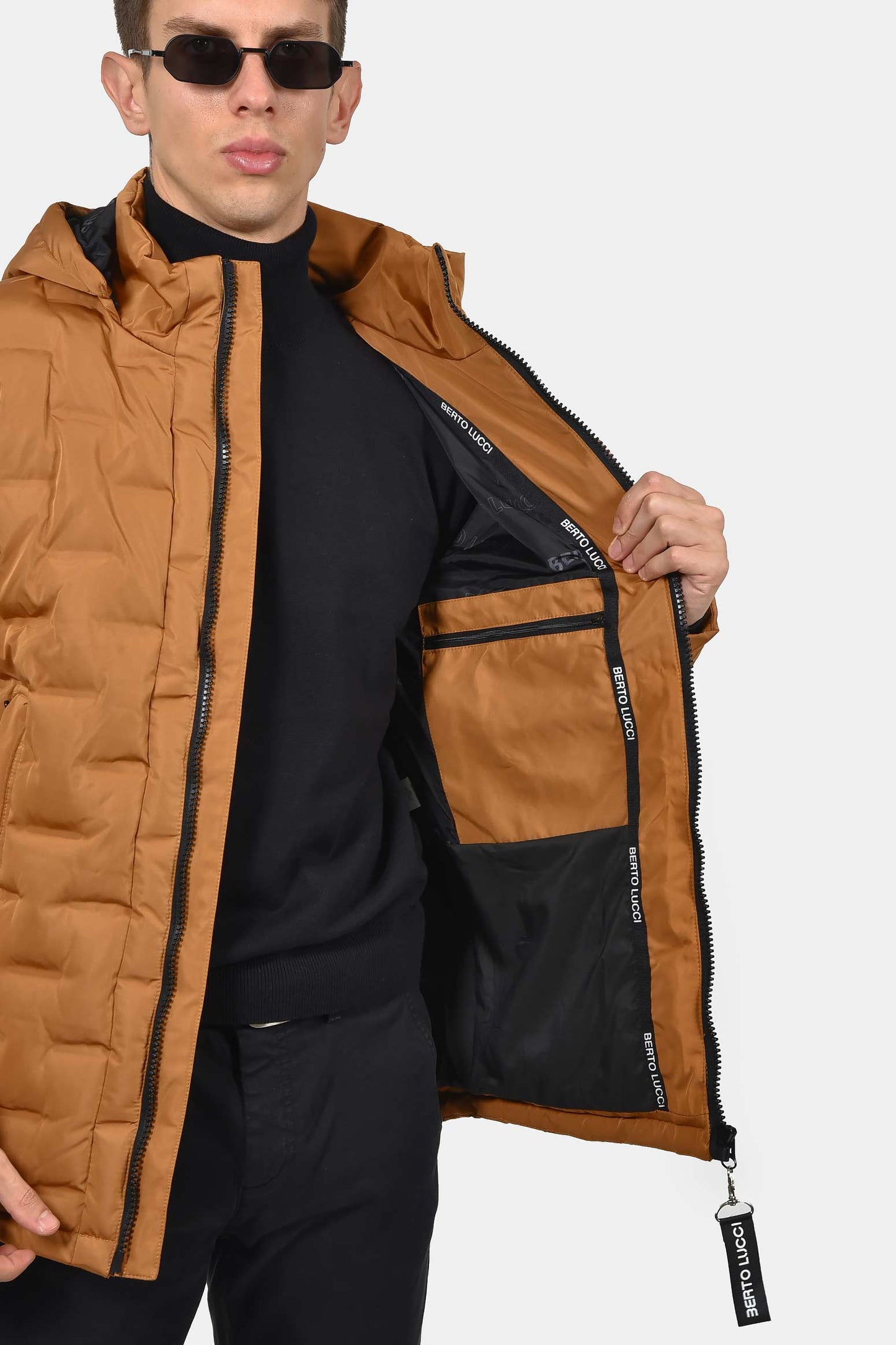 ανδρικό-καπιτονέ-μπουφάν-με-αποσπώμενη-κουκούλα