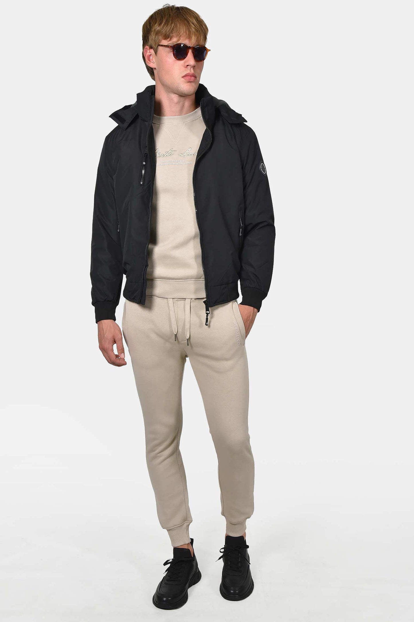 ανδρικό-bomber-μπουφάν-με-αποσπώμενη-κουκούλα-και-fleece-στο-εσωτερικό