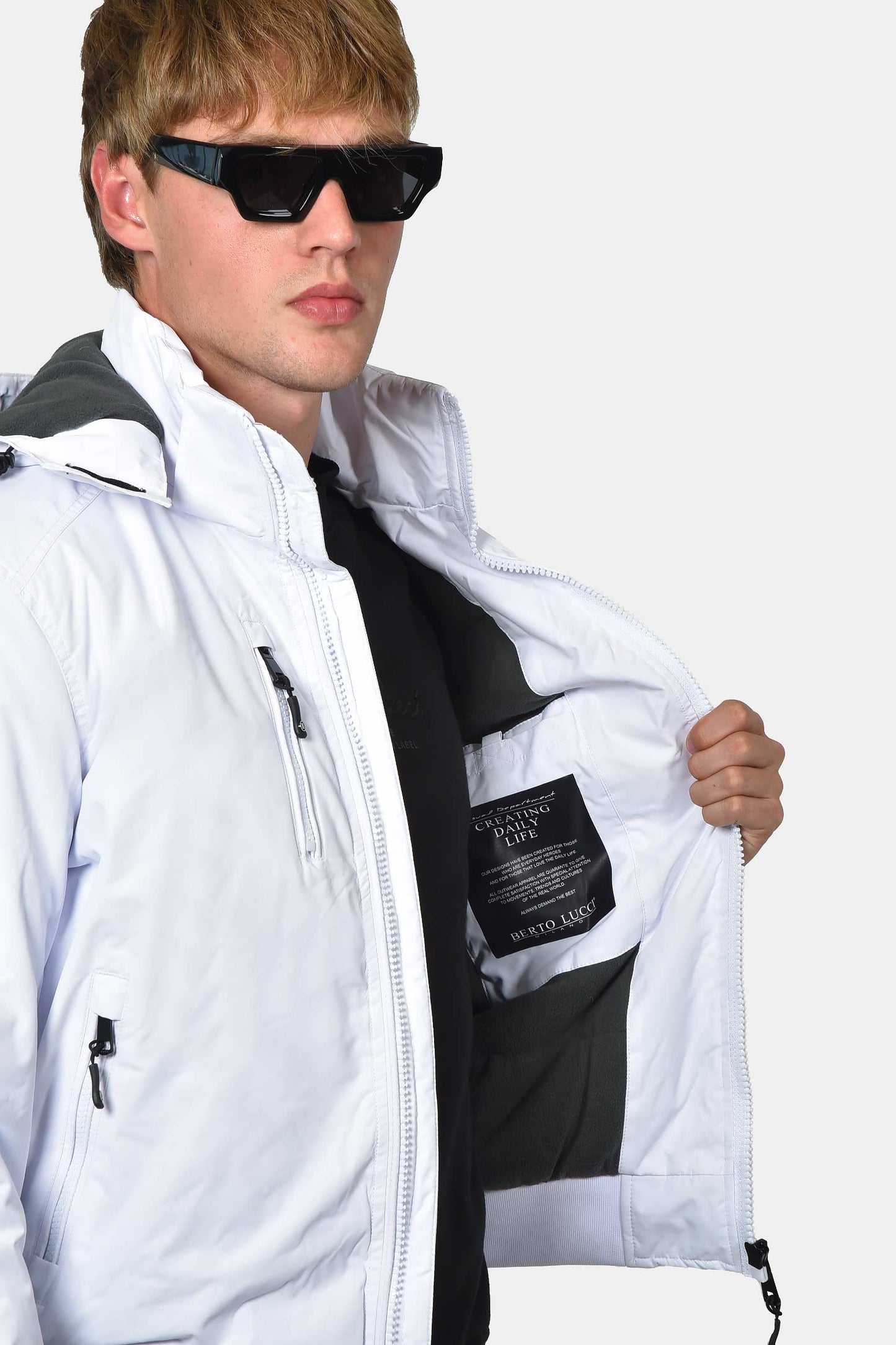 ανδρικό-bomber-μπουφάν-με-αποσπώμενη-κουκούλα-και-fleece-στο-εσωτερικό