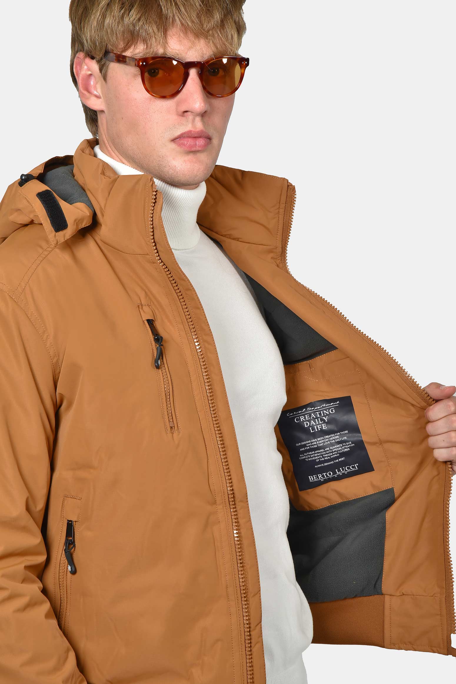 ανδρικό-bomber-μπουφάν-με-αποσπώμενη-κουκούλα-και-fleece-στο-εσωτερικό