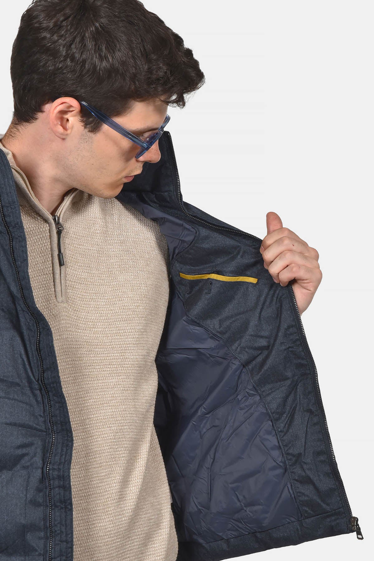 ανδρικό-αμάνικο-καπιτονέ-μπουφάν-normal-fit-με-κουκούλα