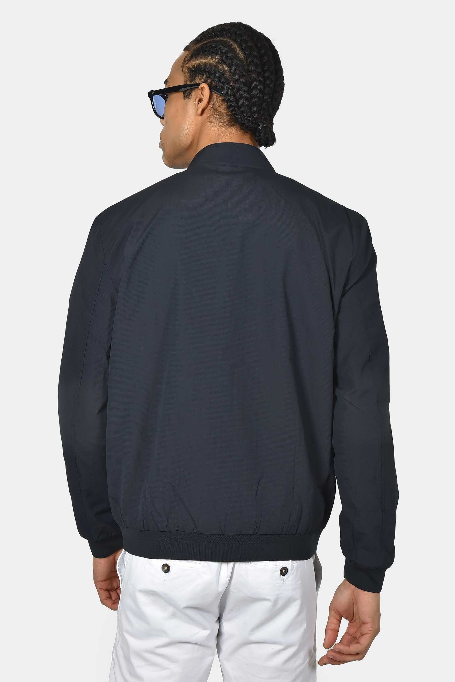 ανδρικό-ανοιξιάτικο-μπουφάν-normal-fit-με-ελαφριά-και-άνετη-εφαρμογή