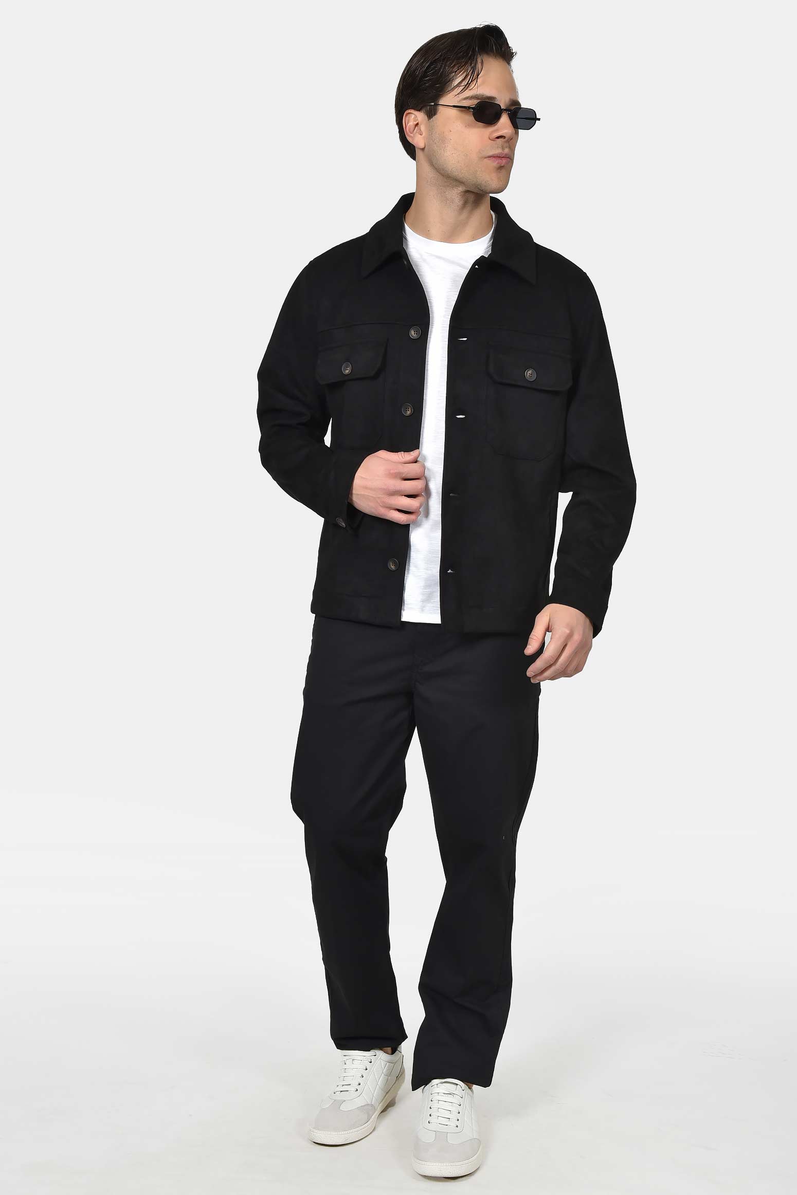 ανδρικό-overshirt-με-suede-υφή-και-τσέπες-στο-πλάι