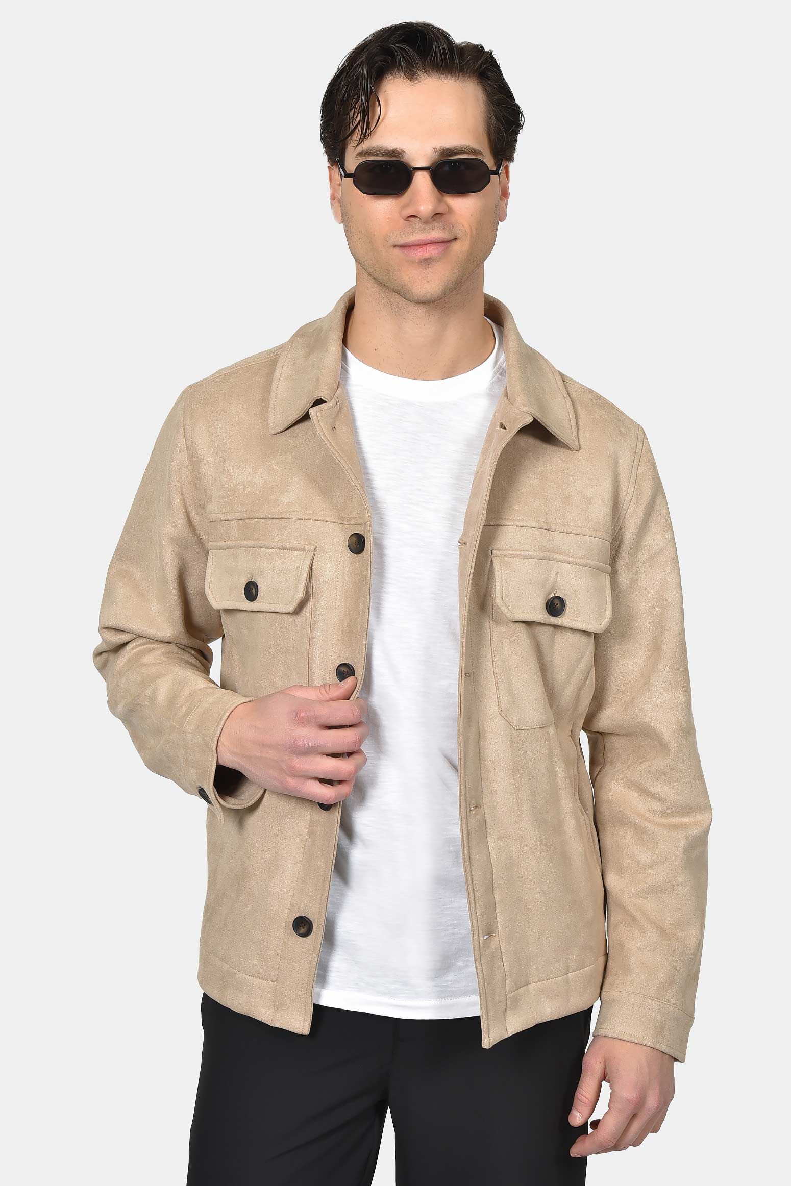 ανδρικό-overshirt-με-suede-υφή-και-τσέπες-στο-πλάι