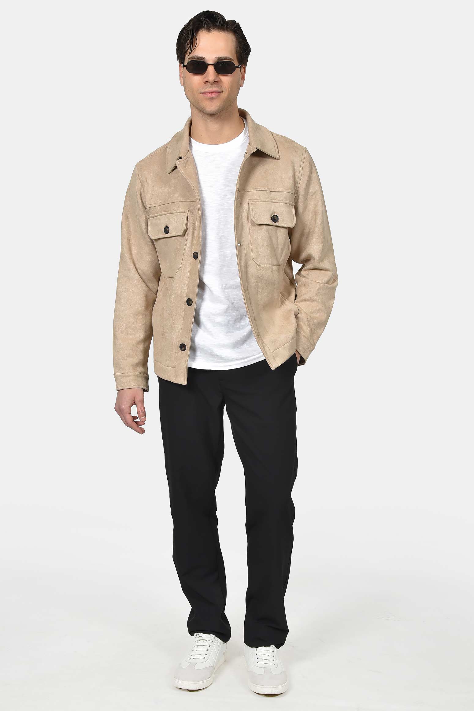 ανδρικό-overshirt-με-suede-υφή-και-τσέπες-στο-πλάι
