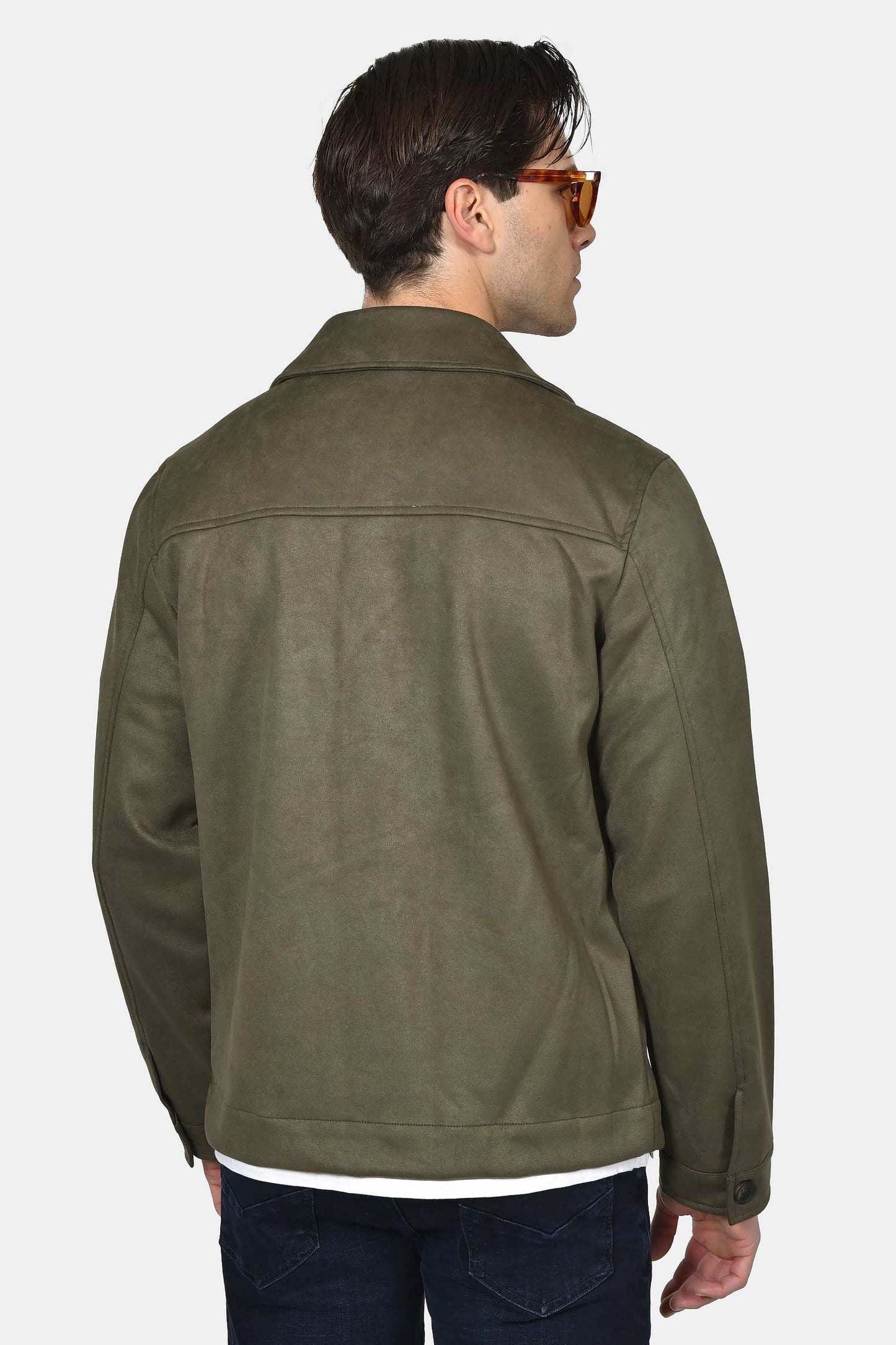 ανδρικό-overshirt-με-suede-υφή-και-τσέπες-στο-πλάι