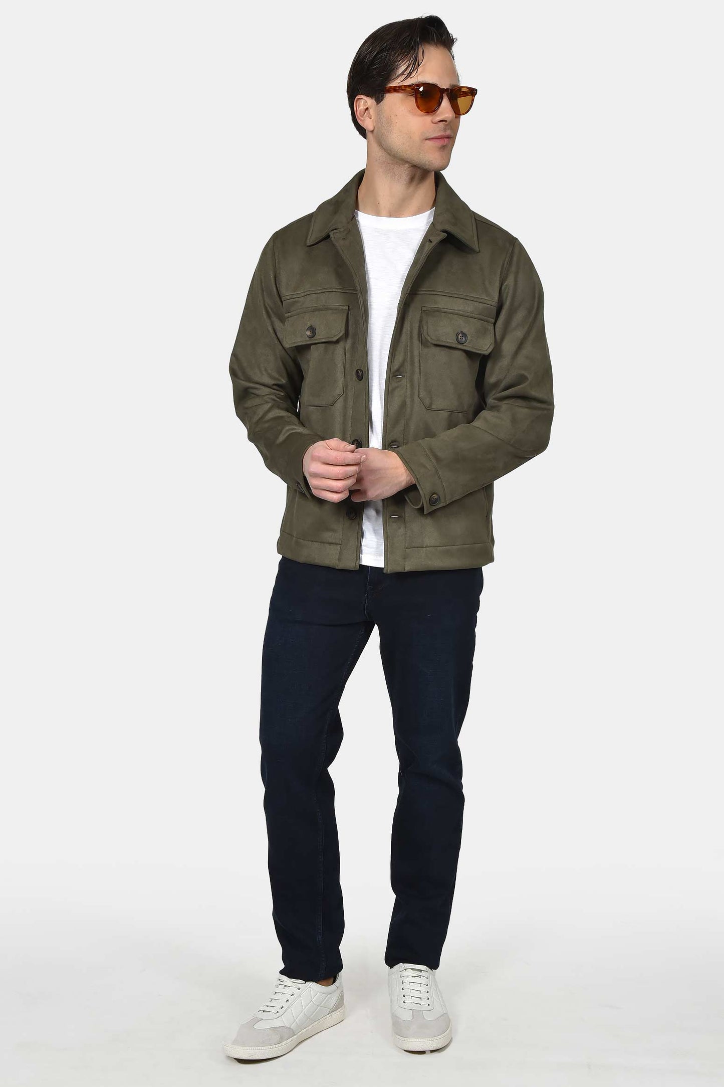 ανδρικό-overshirt-με-suede-υφή-και-τσέπες-στο-πλάι