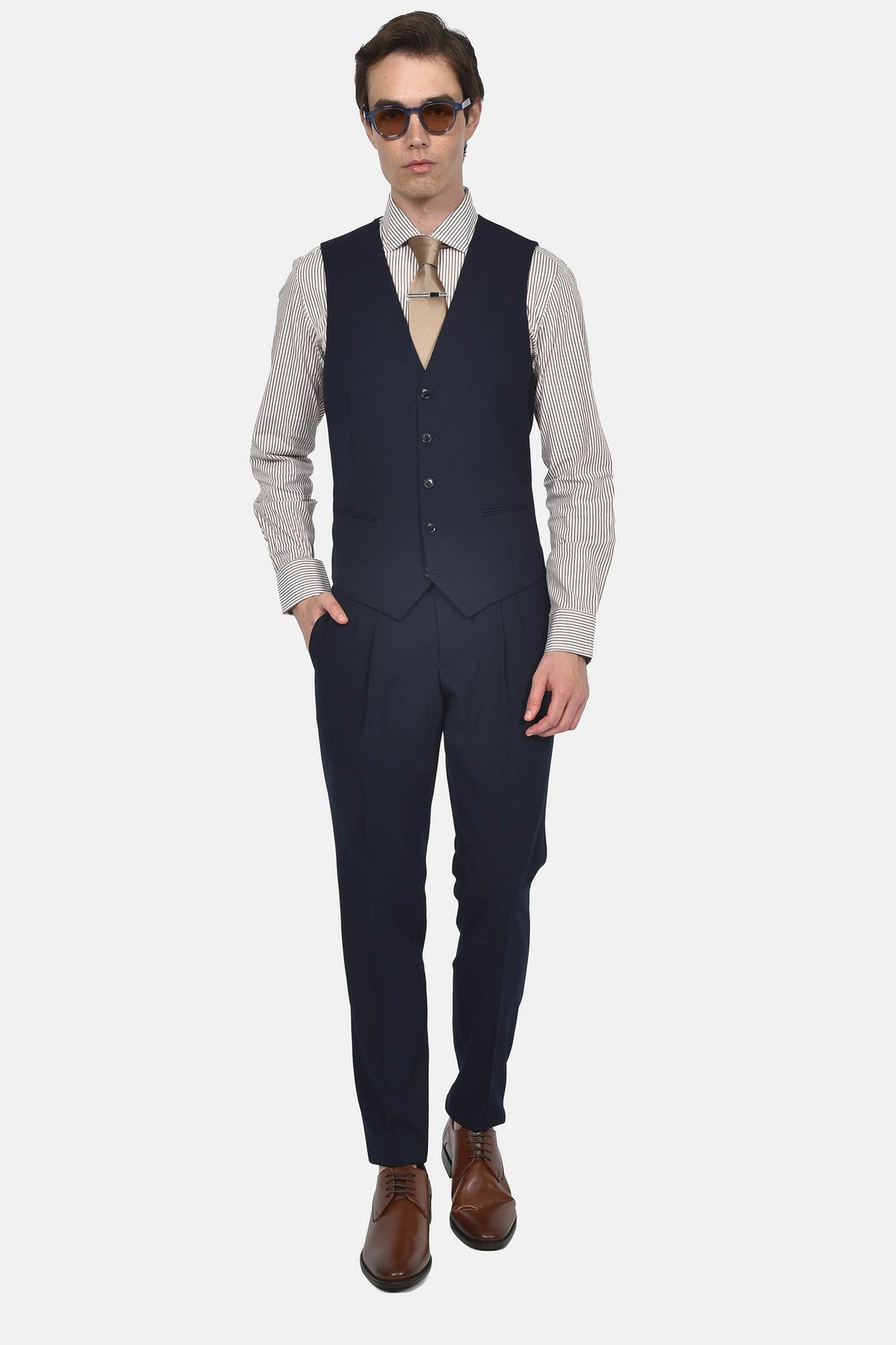ανδρικό-γιλέκο-slim-fit-με-ζωνάκι-ρύθμισης-στην-πλάτη-&-σατινέ-φινίρισμα-για-επίσημες-εμφανίσεις