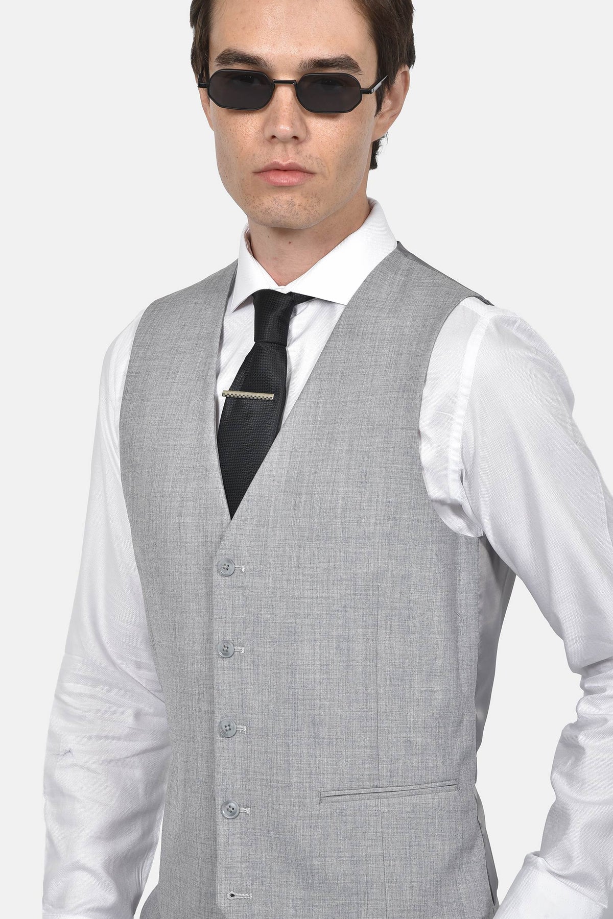 ανδρικό-γιλέκο-slim-fit-με-ζωνάκι-ρύθμισης-στην-πλάτη-&-σατινέ-φινίρισμα-για-επίσημες-εμφανίσεις