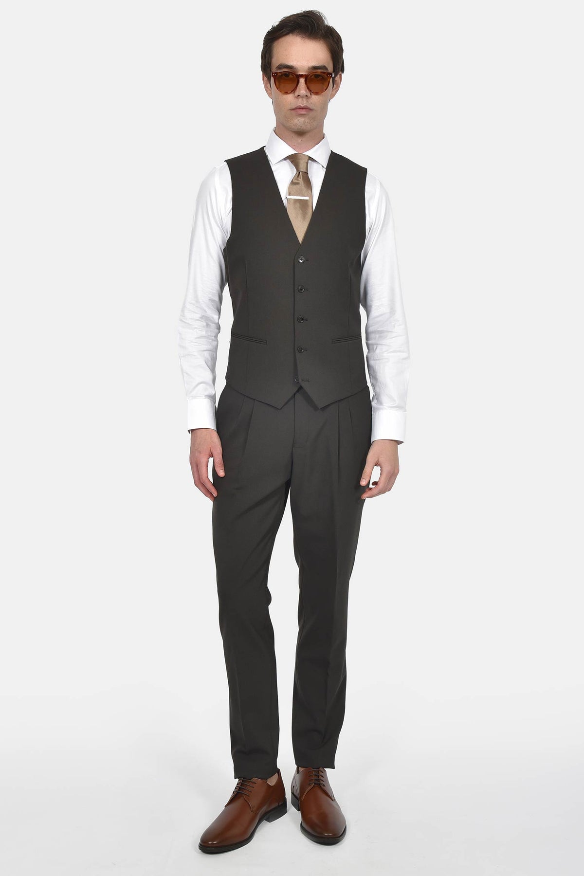 ανδρικό-γιλέκο-slim-fit-με-ζωνάκι-ρύθμισης-στην-πλάτη-&-σατινέ-φινίρισμα-για-επίσημες-εμφανίσεις