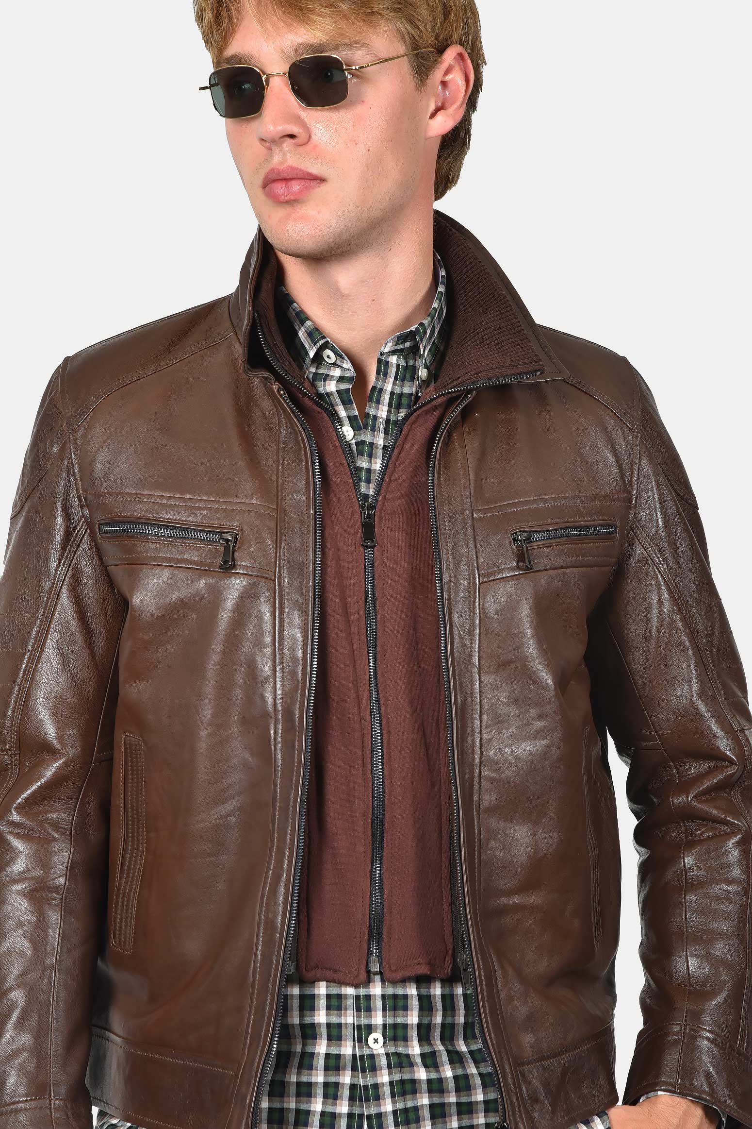 ανδρικό-δερμάτινο-μπουφάν-με-εξωτερικές-τσέπες-και-εσωτερική-αποσπώμενη-επένδυση