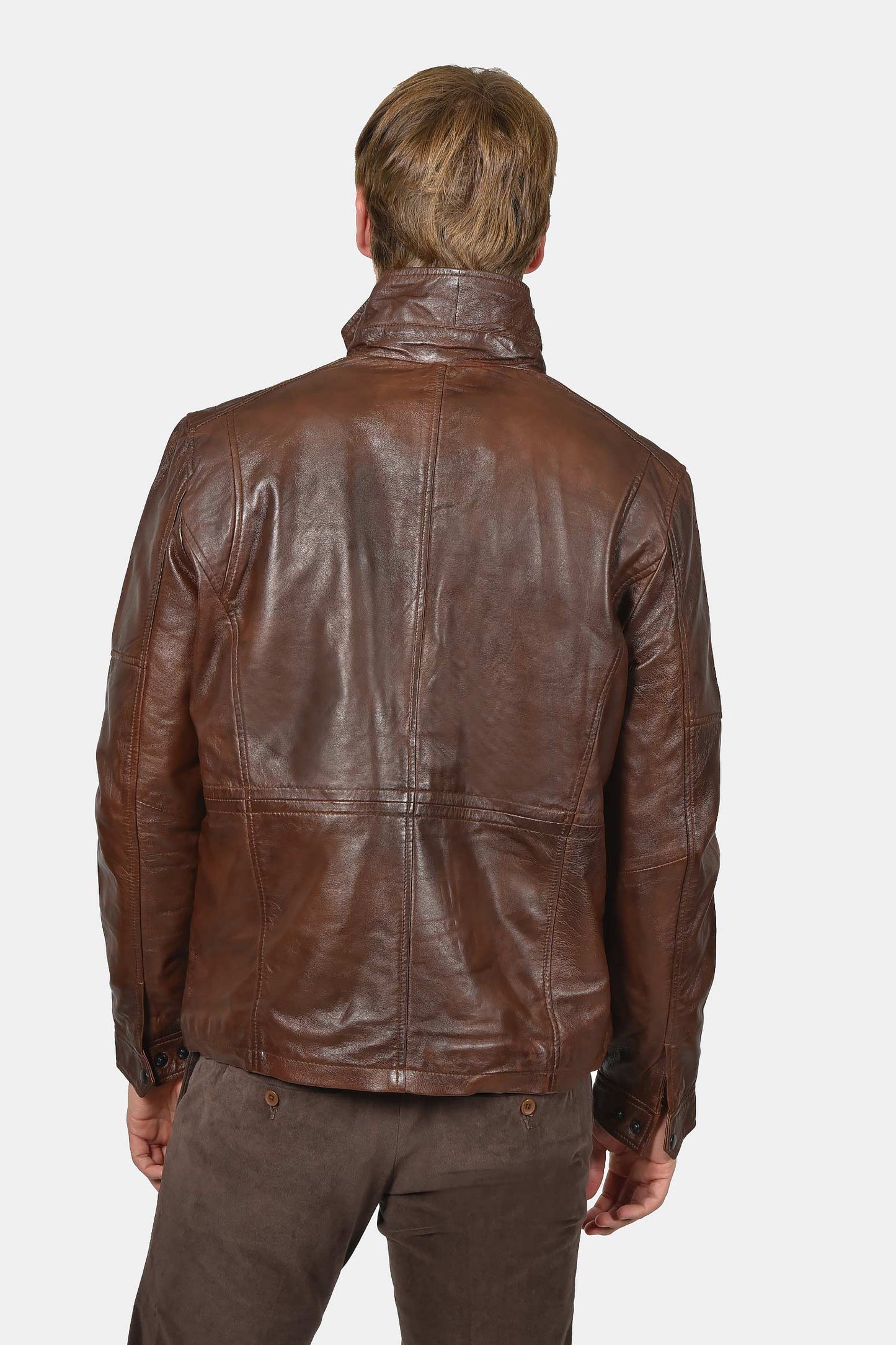 ανδρικό-δερμάτινο-μπουφάν-με-πολλαπλές-τσέπες