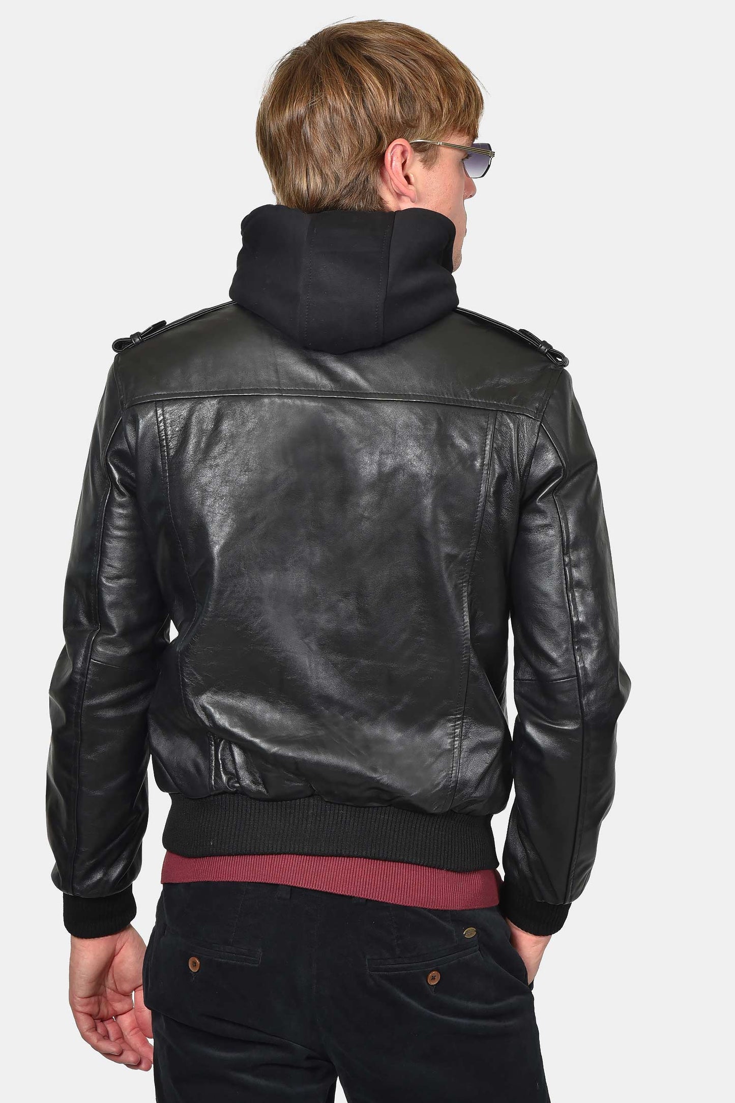 ανδρικό-δερμάτινο-μπουφάν-με-κουκούλα