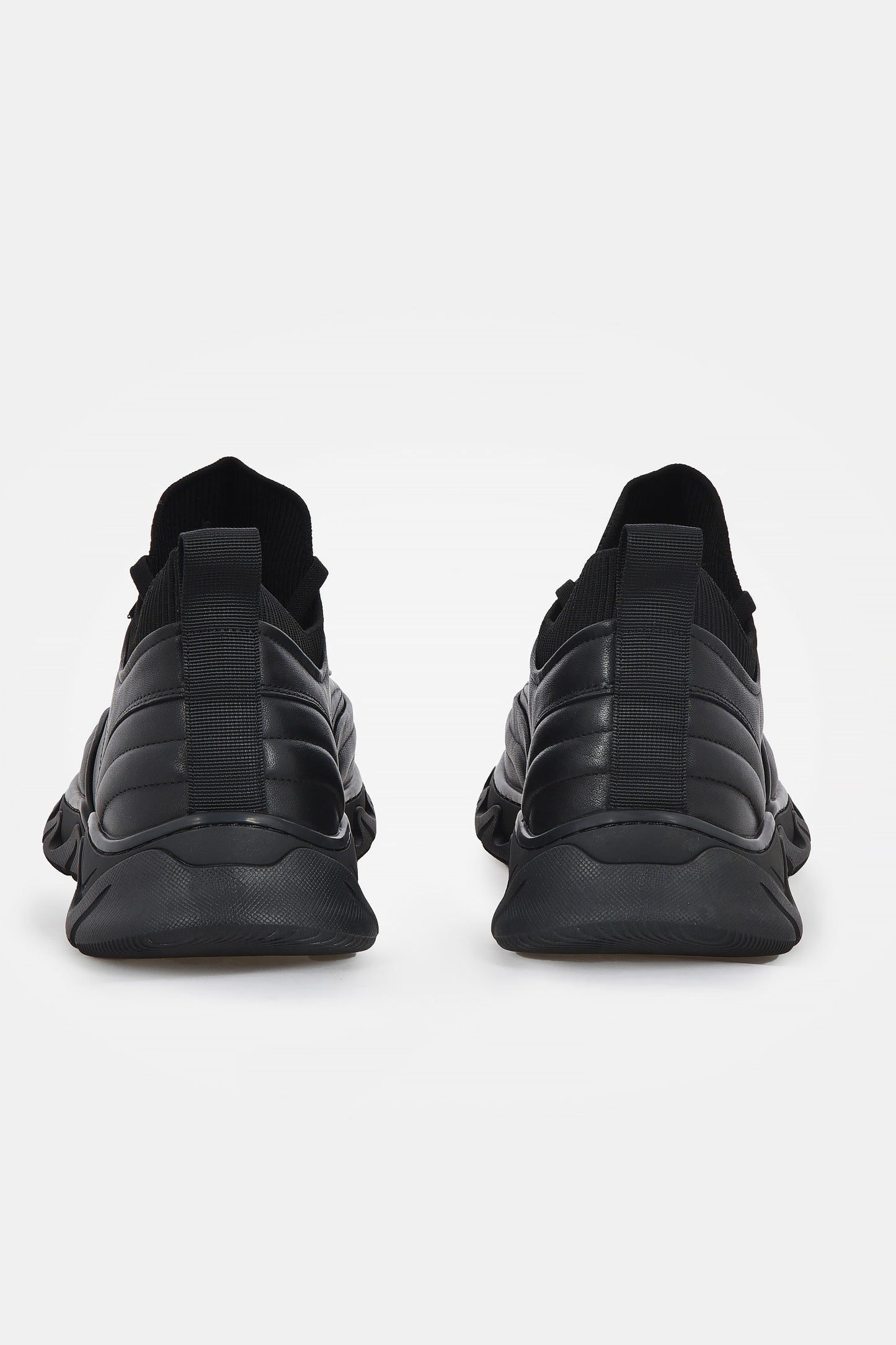 ανδρικό-δερμάτινο-sneaker-με-υφασμάτινο-τελείωμα