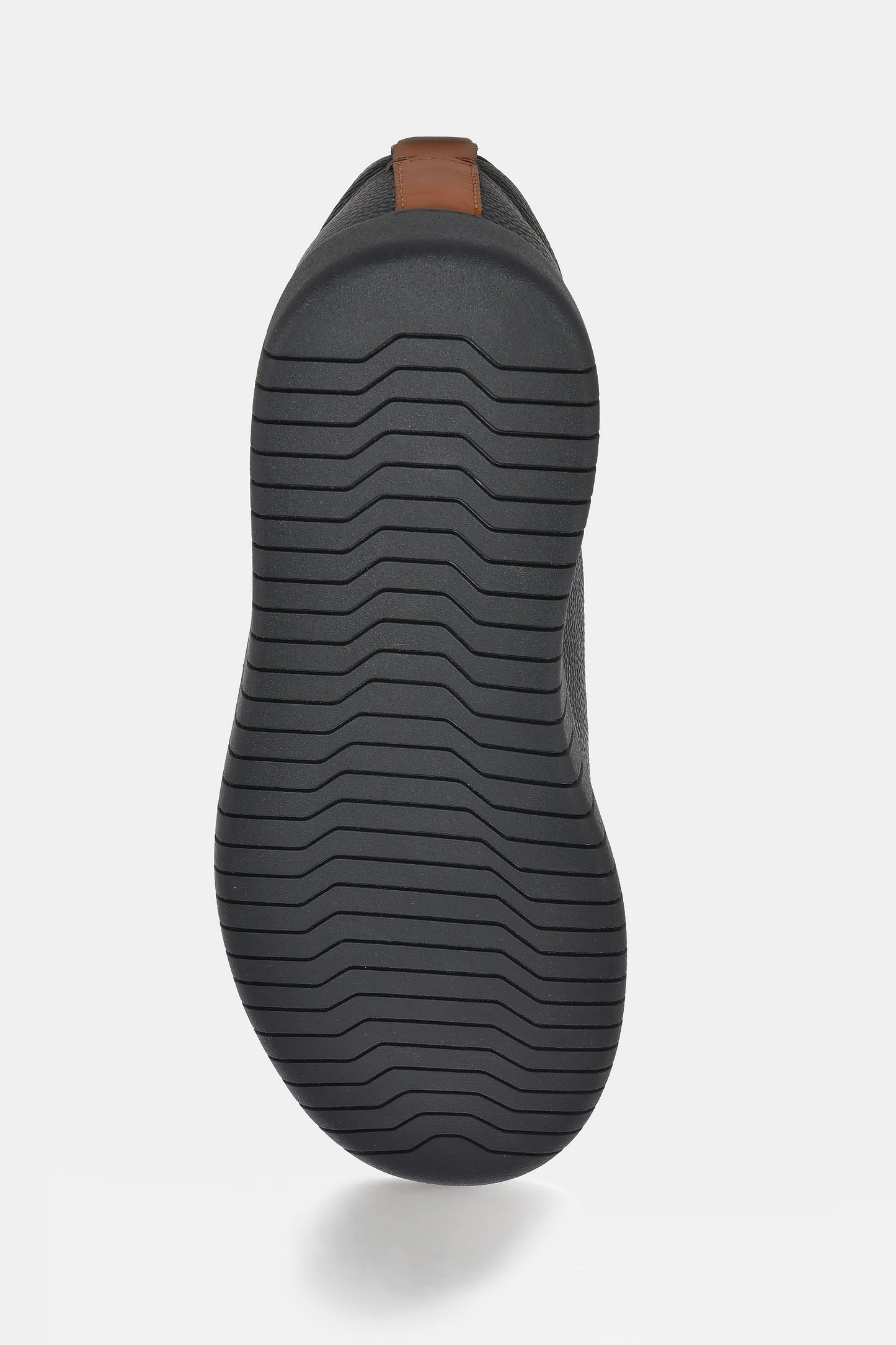 ανδρικό-δερμάτινο-sneaker-με-ελαστικά-κορδόνια-και-minimal-σχεδιασμό