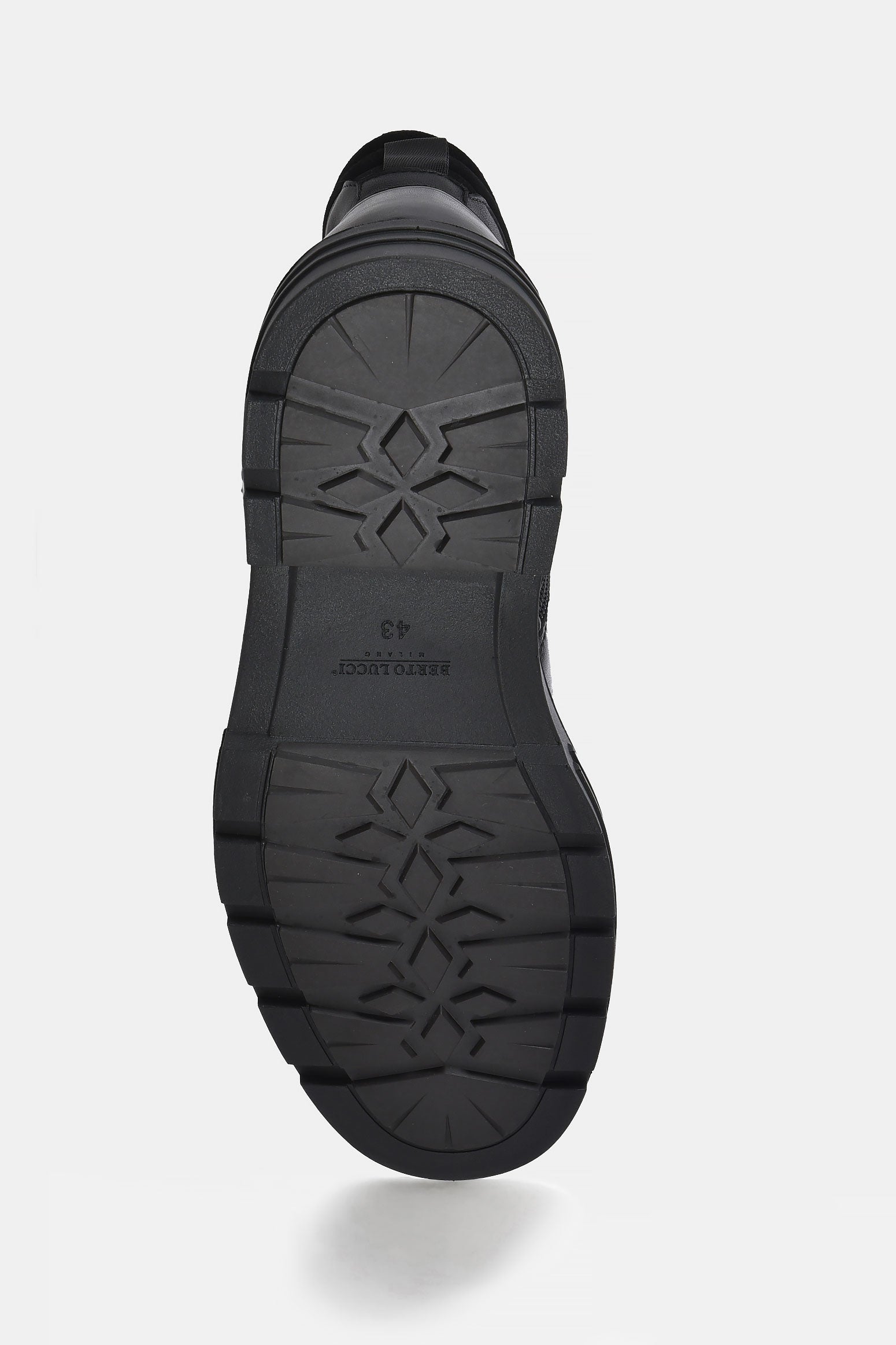 ανδρικά-δερμάτινα-μποτάκια-με-φερμουάρ